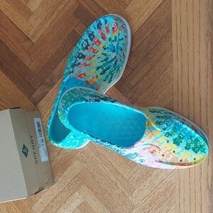 NIB unisex Sperry float PRIDE light blue multi boat shoe